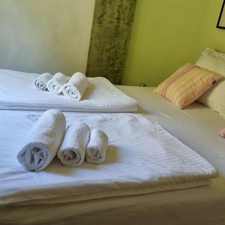 Guest House Klara Solin Zewnętrze zdjęcie